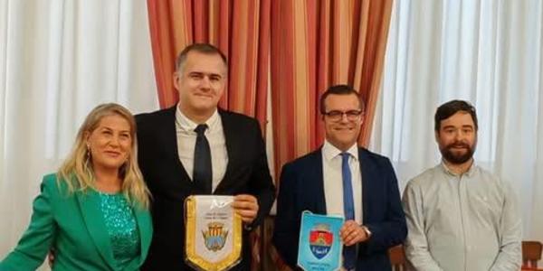 Immagine decorativa per il contenuto Alghero e Bacau: avviato percorso comune sul tema del benessere familiare