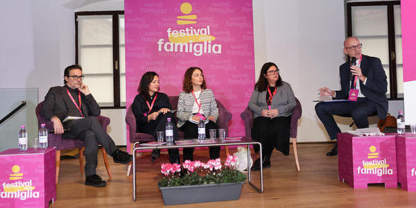 Immagine decorativa per il contenuto Genitorialità al bivio: rendere possibile il desiderio di avere figli