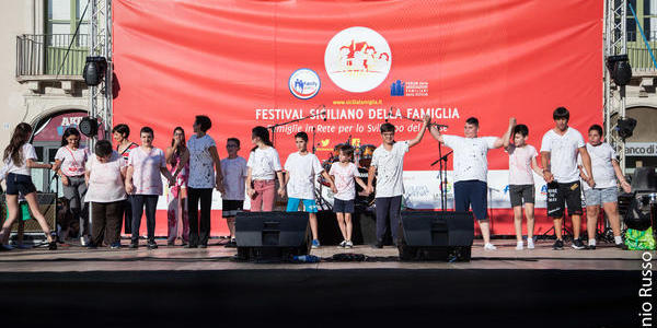 Immagine decorativa per il contenuto Bilancio di un Festival: la 1a edizione del Festival siciliano della famiglia