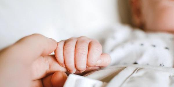 Immagine decorativa per il contenuto Inverno demografico, bene la ricetta francese