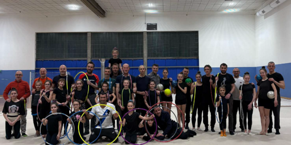 Immagine decorativa per il contenuto Ginnastica ritmica a tutto “family”!
