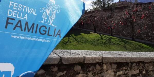 Immagine decorativa per il contenuto Non perderti l'evento inaugurale in diretta facebook del #festivaldellafamiglia!
